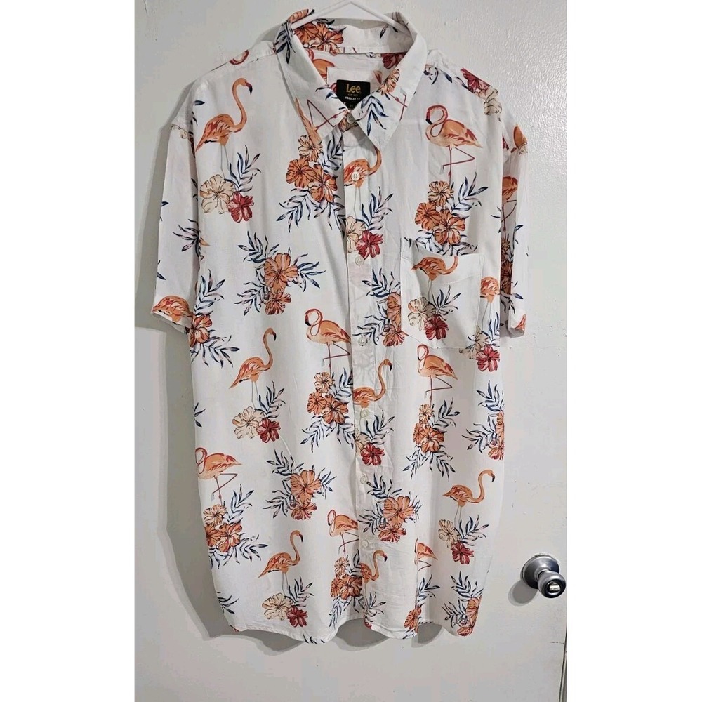 NWT Lee Mens Button-Down Shirt Extra Large White Peach Flamingo Floral Vacation